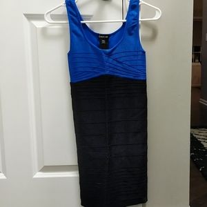 Bodycon Bebe dress🖤🔷